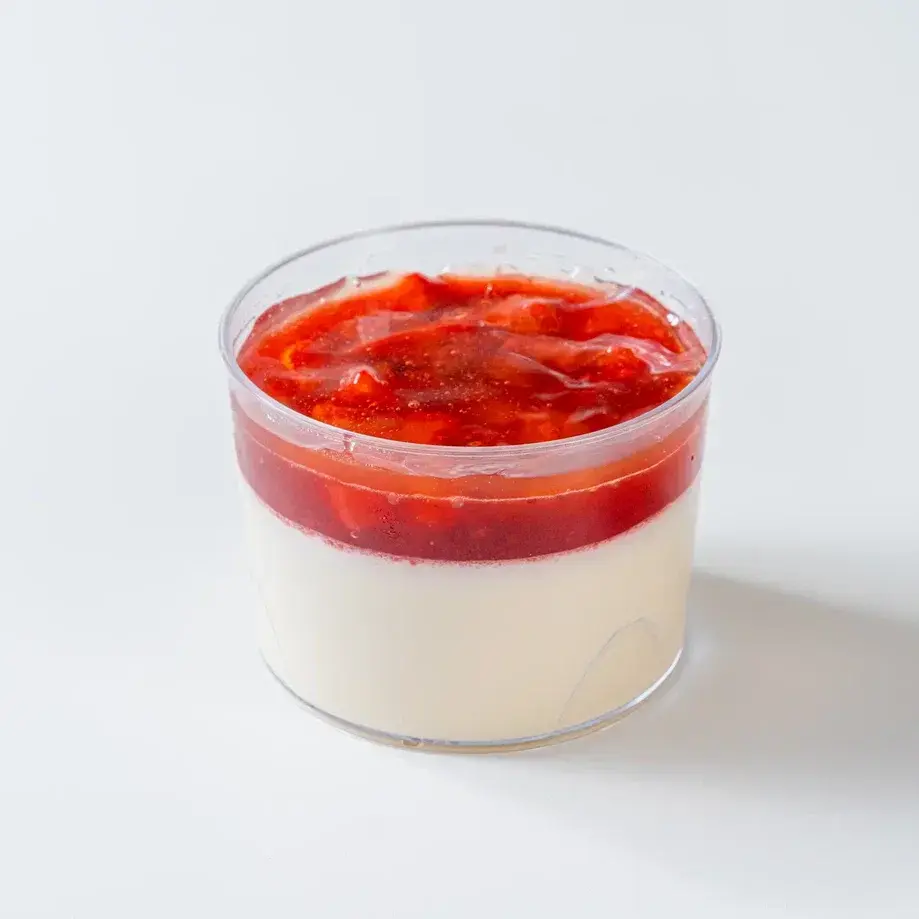 Панна-котта с клубникой